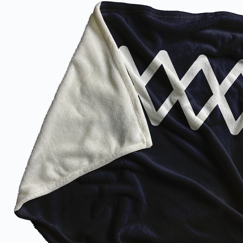 Elzo Plain Weave / Muslin Throw Blanket, Navy