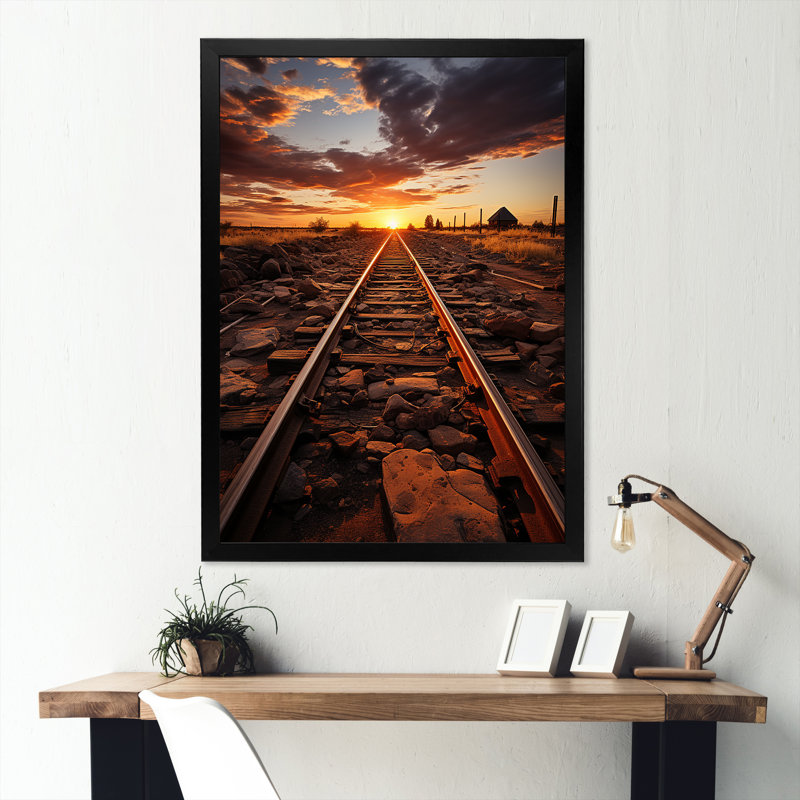 Chemin de fer dans un paysage coucher de soleil III sur toile, Cadre simple noir, H 32 po x l 16 po x P 1 po