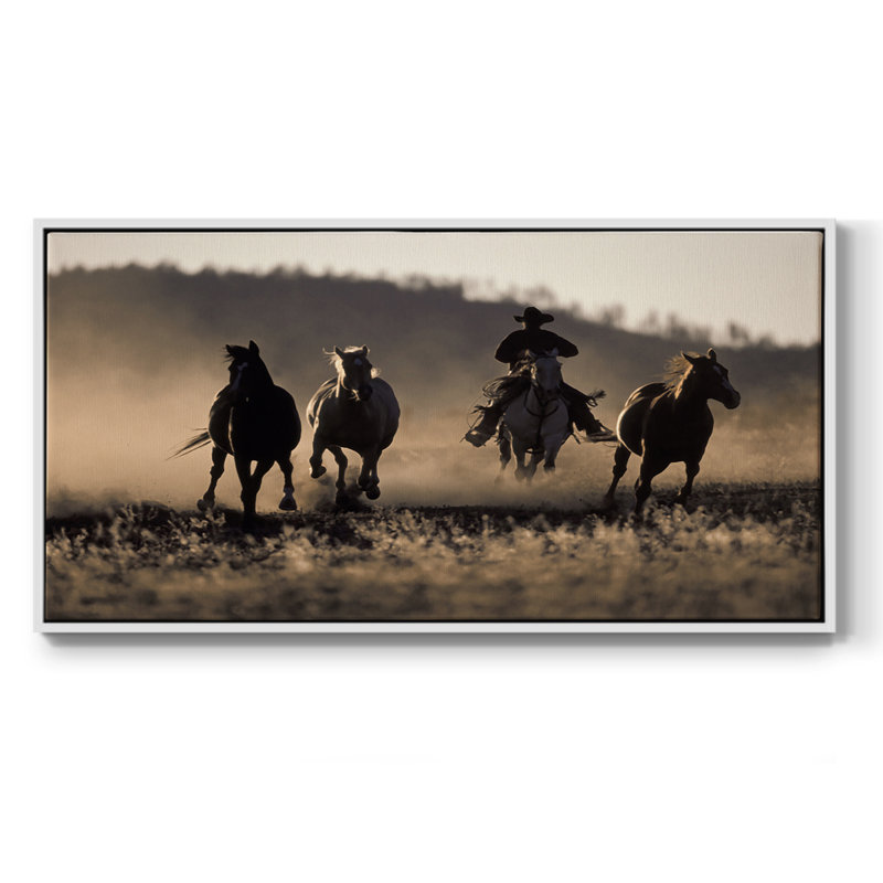 Ranchers Ride- Gallery encadrée -Prêt à suspendre, H 21 po x l 41 po, Blanc