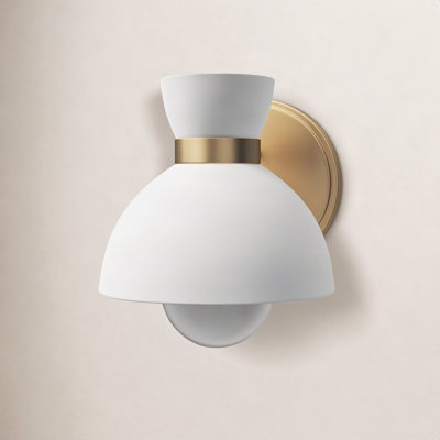 Single Light Armed Sconce