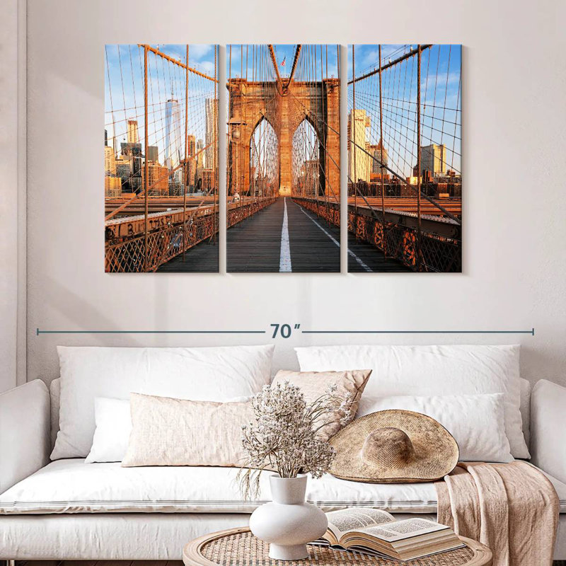 Brooklyn Bridge At Daybreak