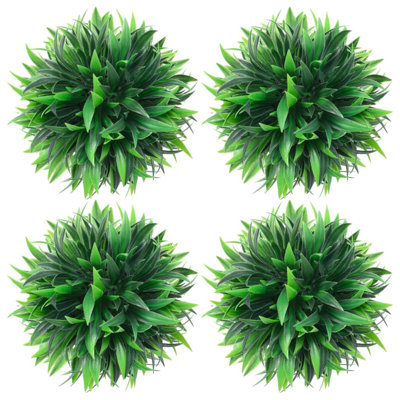 136cm Faux Boxwood Plant in Pot