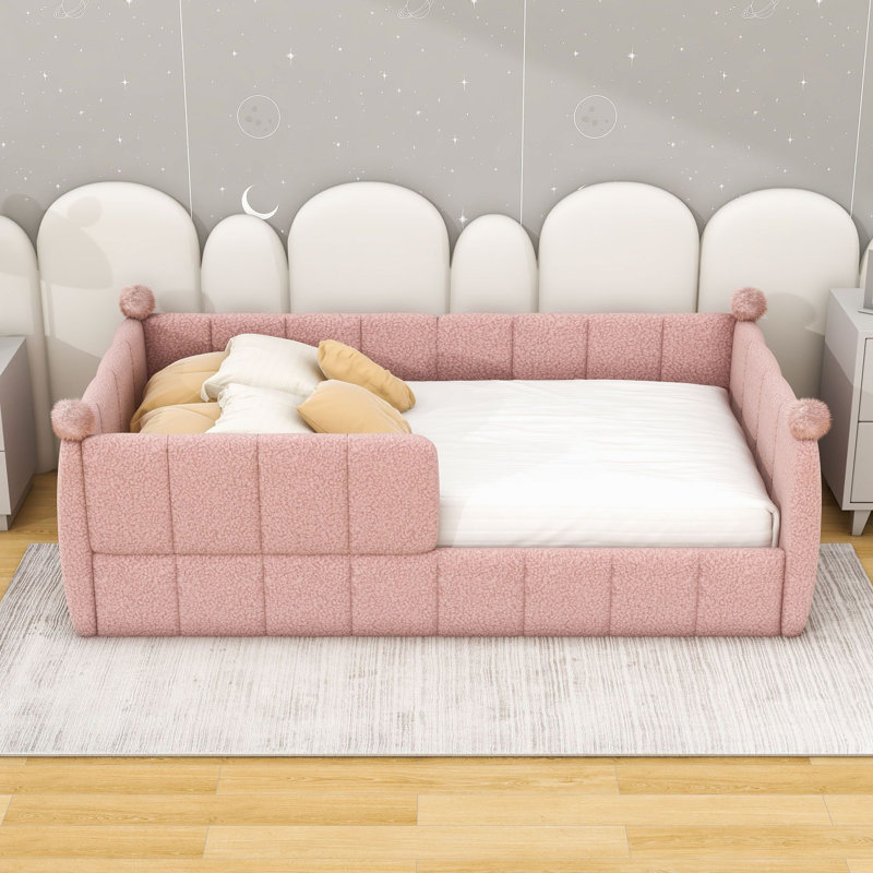 Lit tapissier de plancher avec rails entourant, Twin, Pink