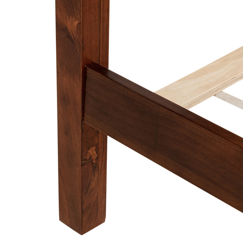 Très grand lit en bois de pin avec tête de lit et structure en noyer pour un pin spacieux et durable, avec rangement inclus