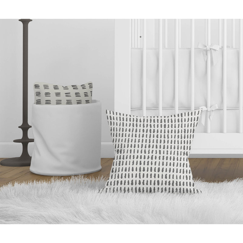 Coussin Pasture Play, Ivoire / rayures gris anthracite, H 26 po x l 26 po