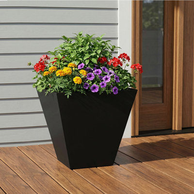 Metal Planters for Outdoor Plants