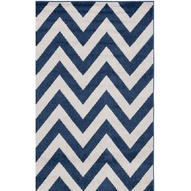 Falstaff Performance Chevron Rug, Rectangle 4' x 6'
