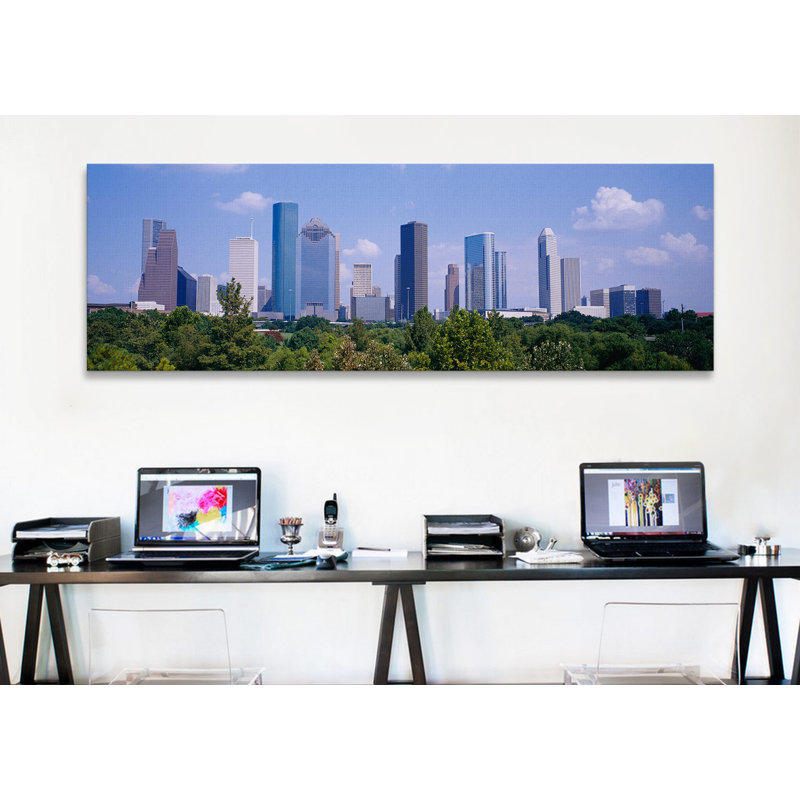 Bâtiments dans une ville, Houston, Texas - reproduction de photo sur toile tendue, H 20 po x l 60 po x P 1,5 po, Toile tendue