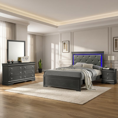 Mylhana Upholstered Standard Bedroom Set