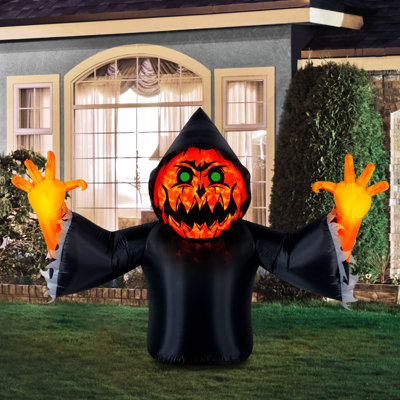 Faucheuse de citrouille gonflable 7 pieds avec lumières tourbillonnantes The Holiday Aisle® Halloween
