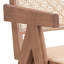 Chaise d'appoint beige et en bois pour une expérience culinaire élégante avec base stable et confortable