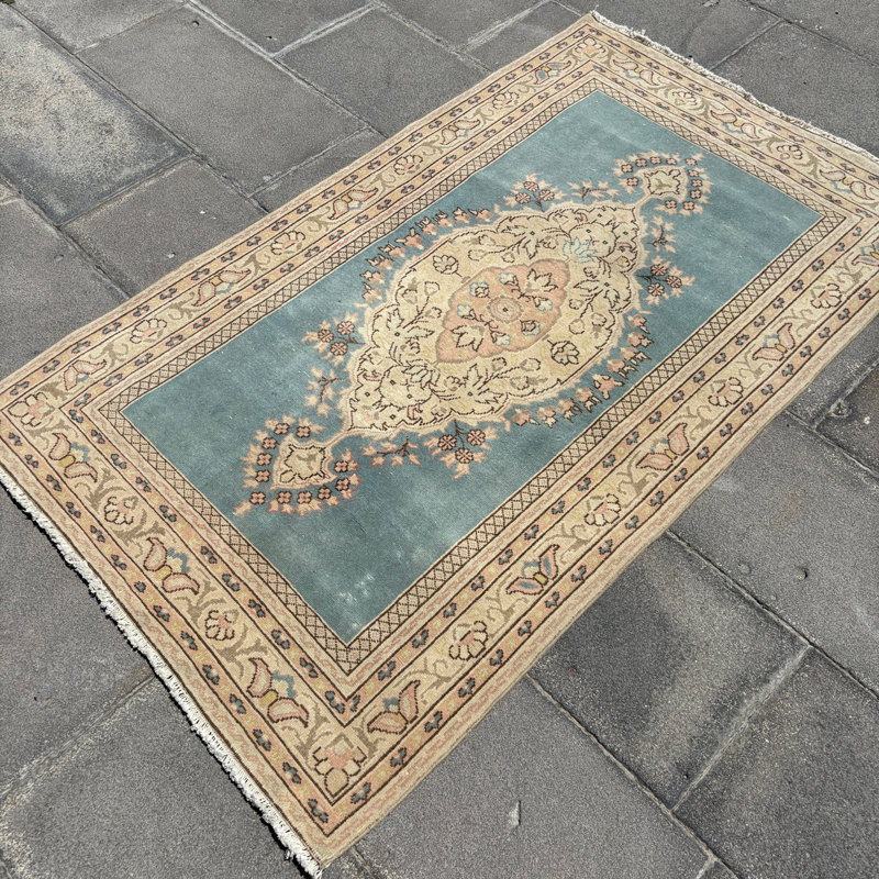 Tapis vintage beige Oushak avec motif en médaillon pour chambre à coucher et dortoir