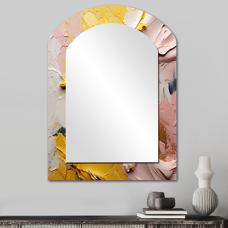 Célébration de la destinée abstraite, peinture or rose - grand miroir mural arqué sur métal, 34 po x 25 po