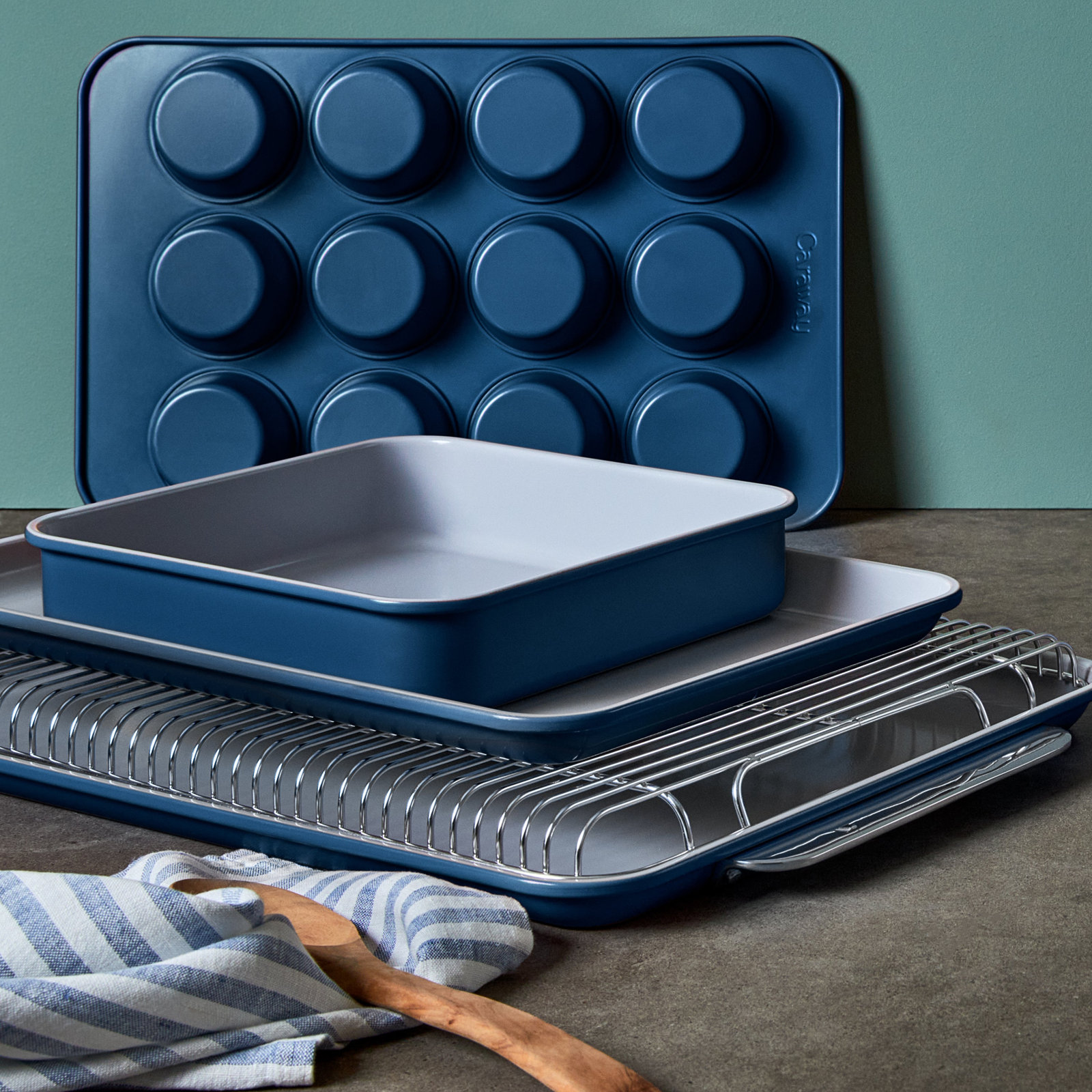 Caraway Nonstick Ceramic Baking Pan, Navy