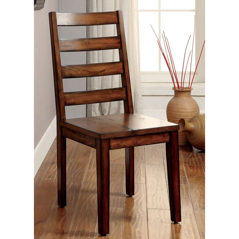 Chaises de salle à manger en bois