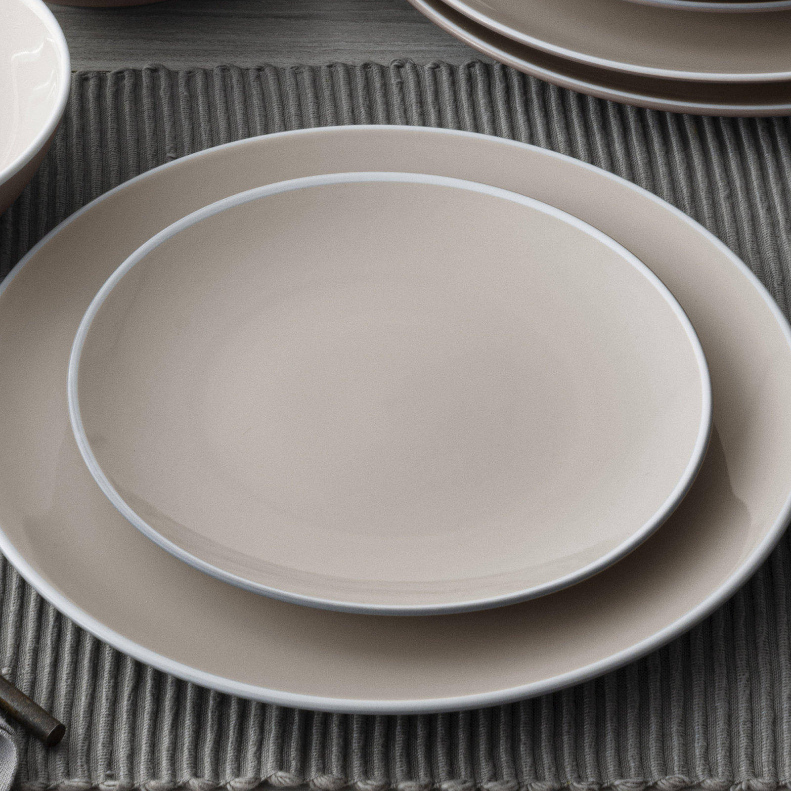 ColorTrio 8" Porcelain Salad Plate