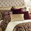 Édredon 4 pièces grand bourgogne. Comprend 1 édredon, 2 taies décoratives et une jupe de lit. 2022 Fortitude renforcée. Chenille éclair scintillant. Taies décoratives à fermeture à glissière. Enchanteur de literie persévérante. Glimmer. Exquis-119448479