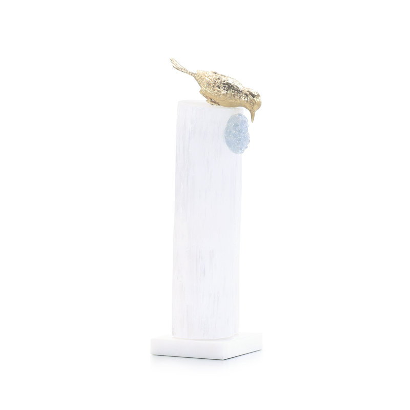 Sculpture d'oiseau en laiton sur un perchoir en sélénite II