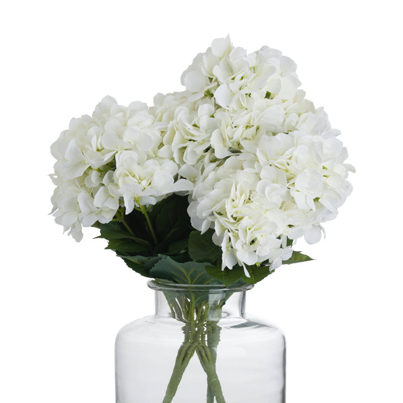 Anastasija Arrangement, 54 cm H x 34 cm W x 34 cm D, Cream