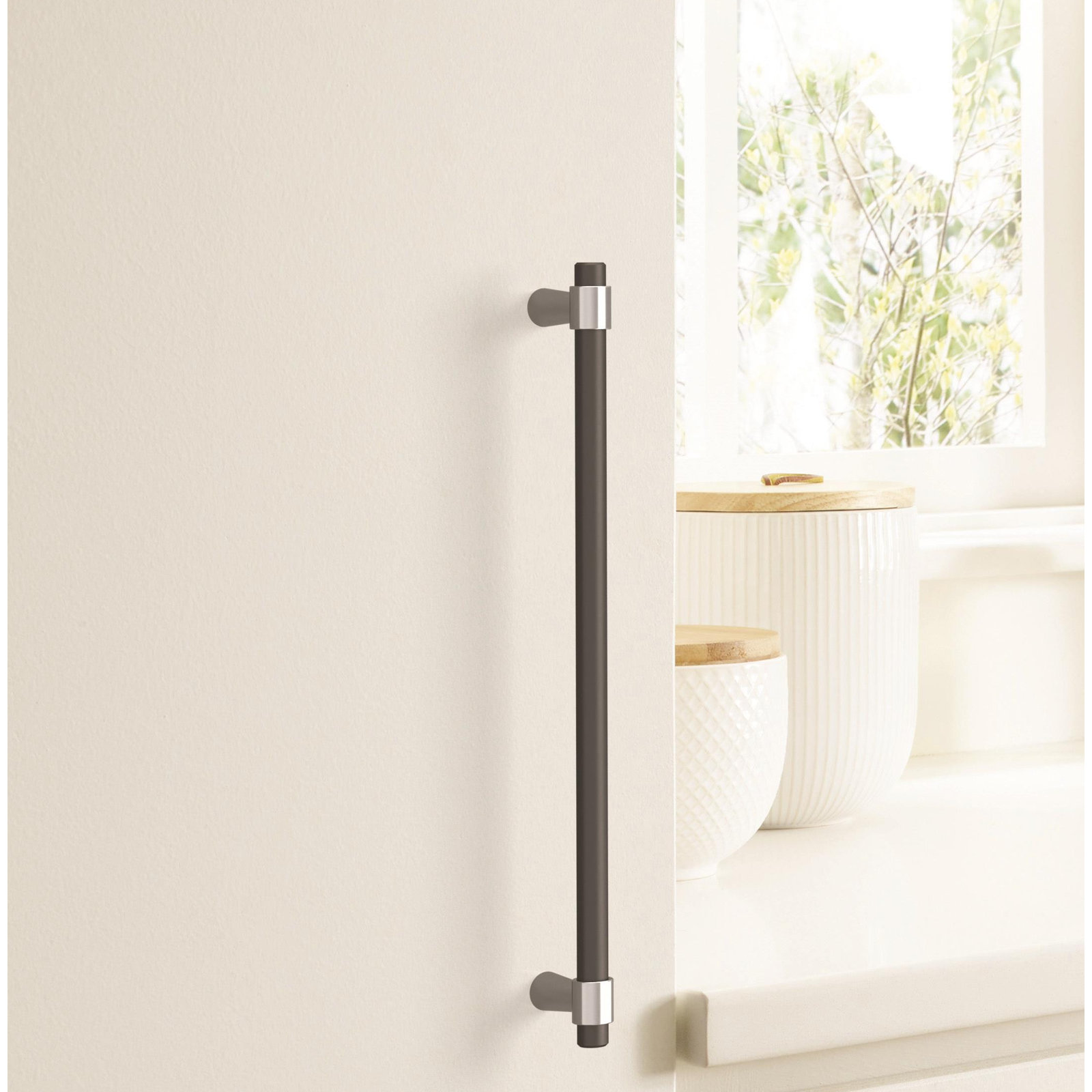 Mergence Bar Cabinet Pull, Polished Chrome/Matte Black, 6 5/16" 