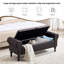 Banc de rangement capitonné capitonné avec garniture cloutée et accoudoirs roulés-1018526567-1025817482