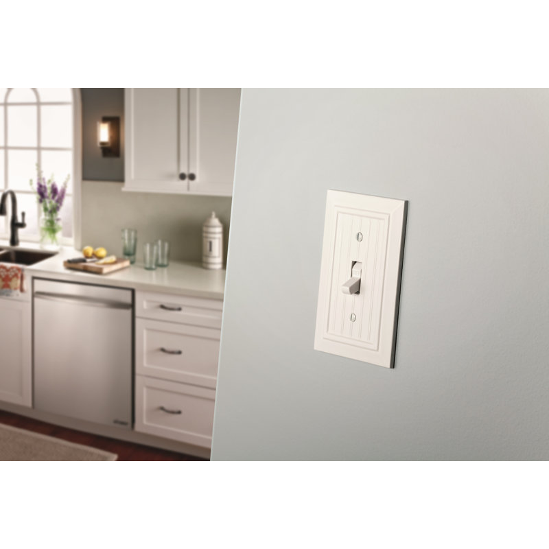 Classic Beadboard 1-Gang Toggle Light Switch Wall Plate
