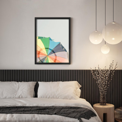 Illustration colorée d'un parasol de plage coloré