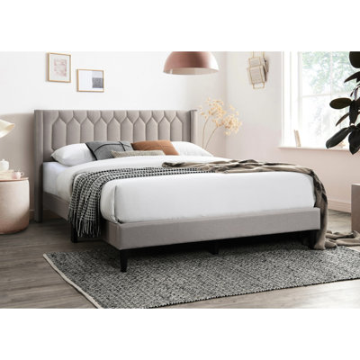 Brun, toile de jute, grand lit, coutures contemporaines en forme de losange, plateforme sans sommier tapissier, toile de jute rembourrée, cadre de lit, tête de lit au design unique,
