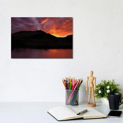 Silhouette Owyhee - Wrapped Canvas Print