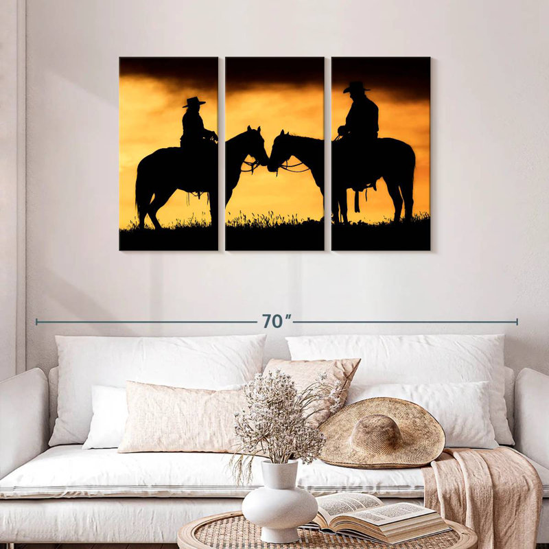 Lelar Cowboy et Cowgirl sur leurs chevaux au coucher du soleil, H 28 po x l 45 po