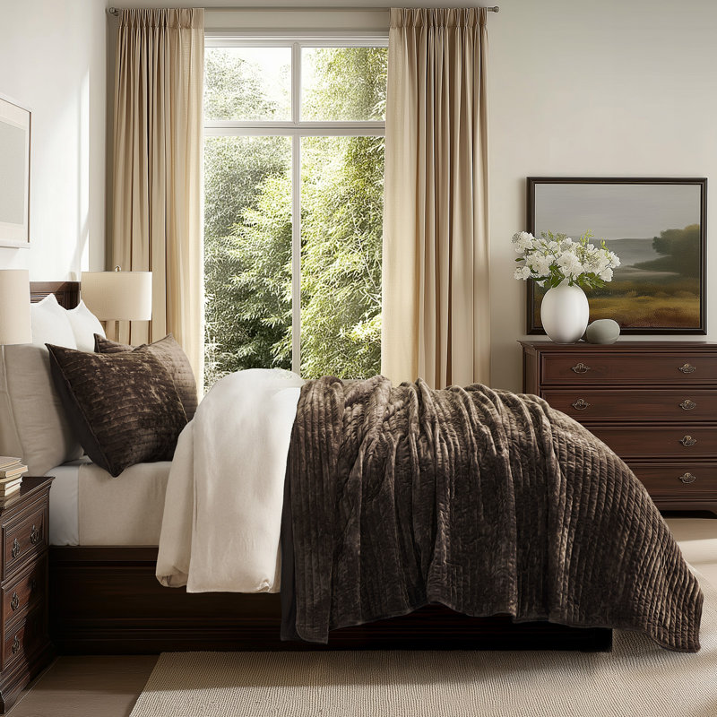 Luxe Velvet Channel Quilt Set, King, Walnut Brown