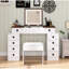 Bureau de meuble-lavabo avec DEL à intensité variable et rangement abondant. 10 tiroirs, blanc et noyer. Miroir pliable pour économiser de l'espace. Tabouret Cozy Confortable