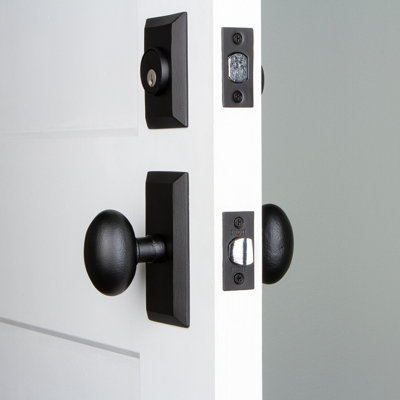 Ageless Iron Vale Plate Entry Set with Single Cylinder Deadbolt and Aeg Knob