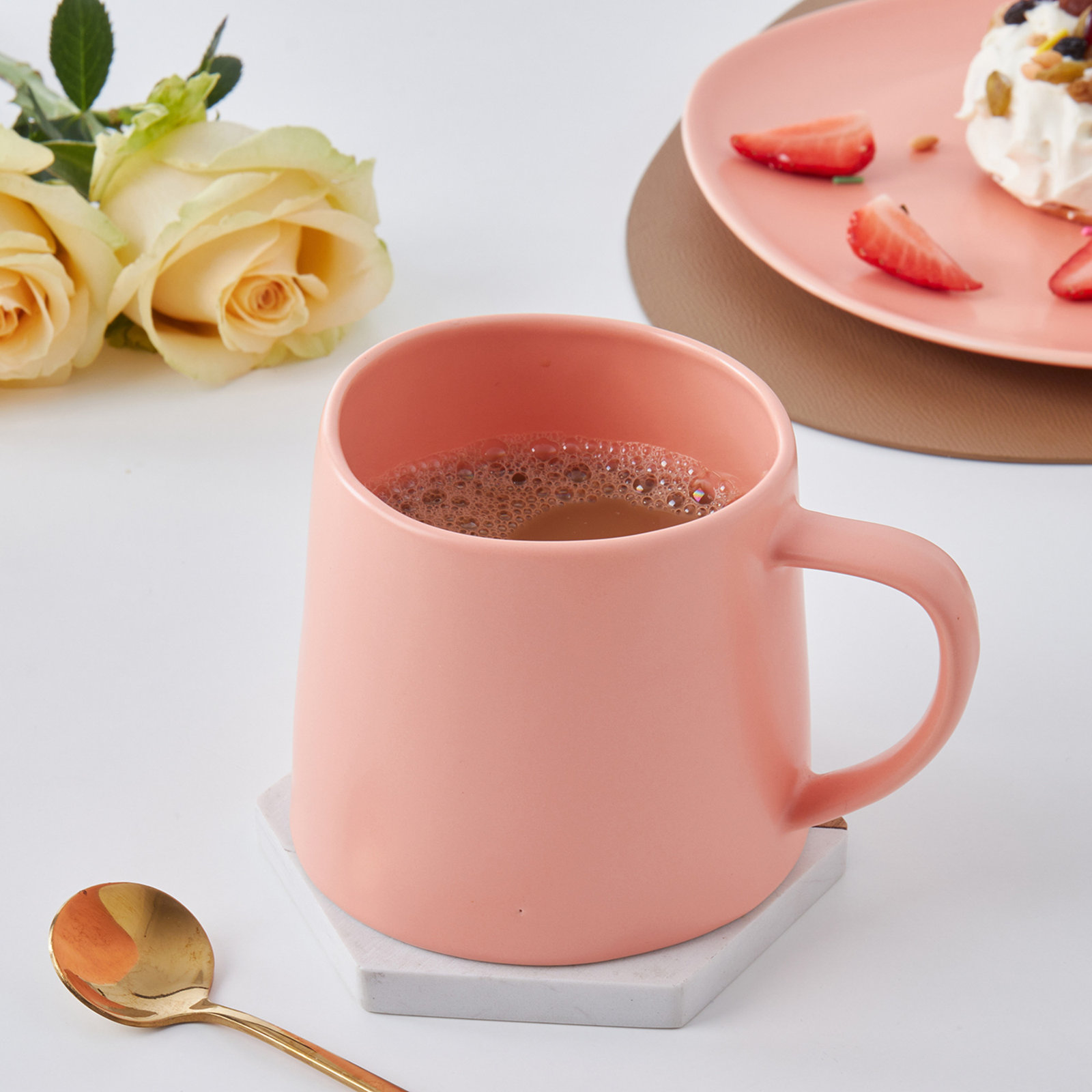 Delilah Porcelain Mug, Peach