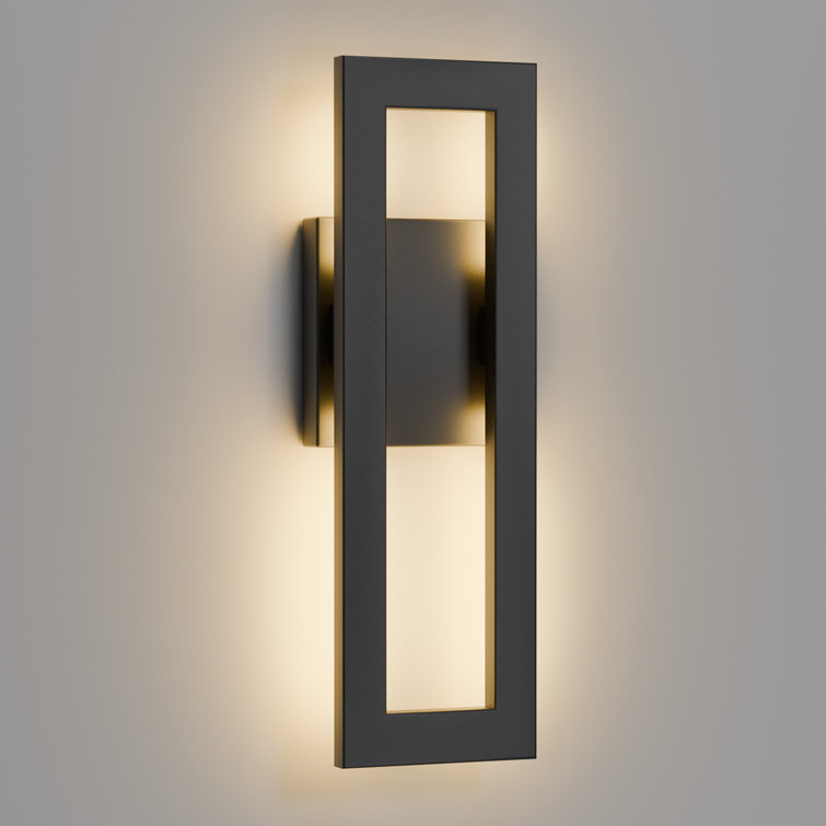 Navona Iron LED Wall Light