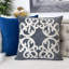 Housse de coussin Vintage Vine 20 po x 20 po, velours de polyester, fermeture à glissière dissimulée, mezzanine de soutien de 6 à 8 po-126400033