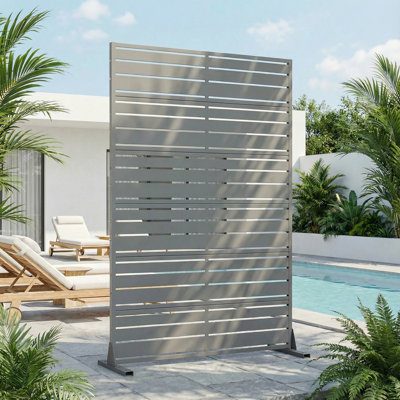Outdoor Metal Privacy Screen