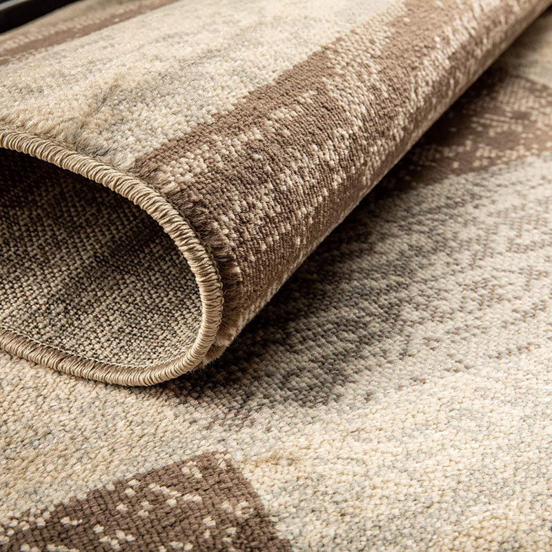 Tapis carré en patchwork de 8 pi beige et gris ardoise Irjat, Rectangle 7 pi x 9 pi