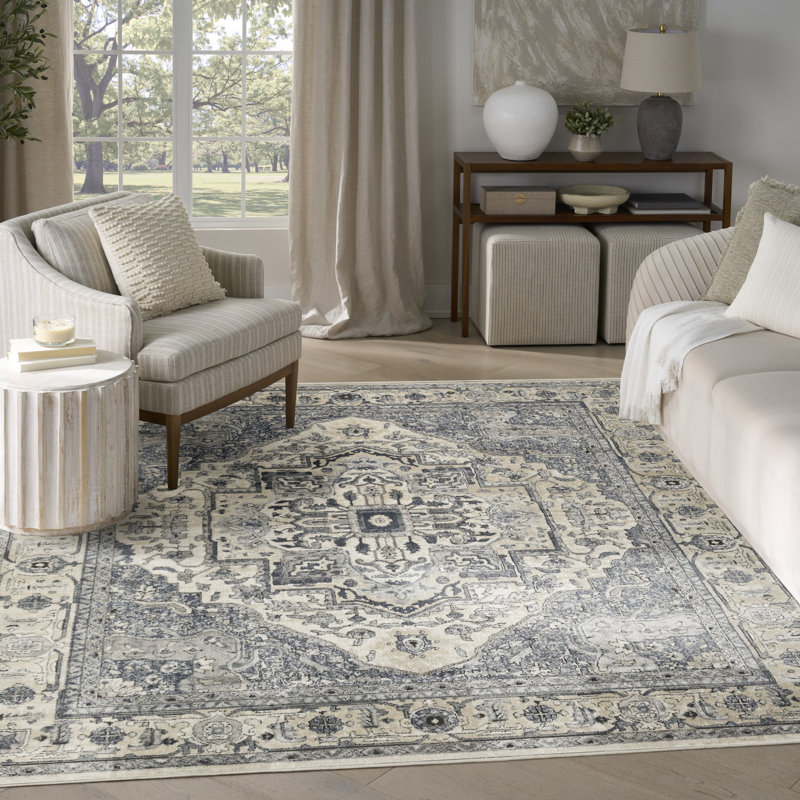 Tapis intérieur bleu marine Graelyn, Rectangle 7 pi 10 po x 9 pi 10 po