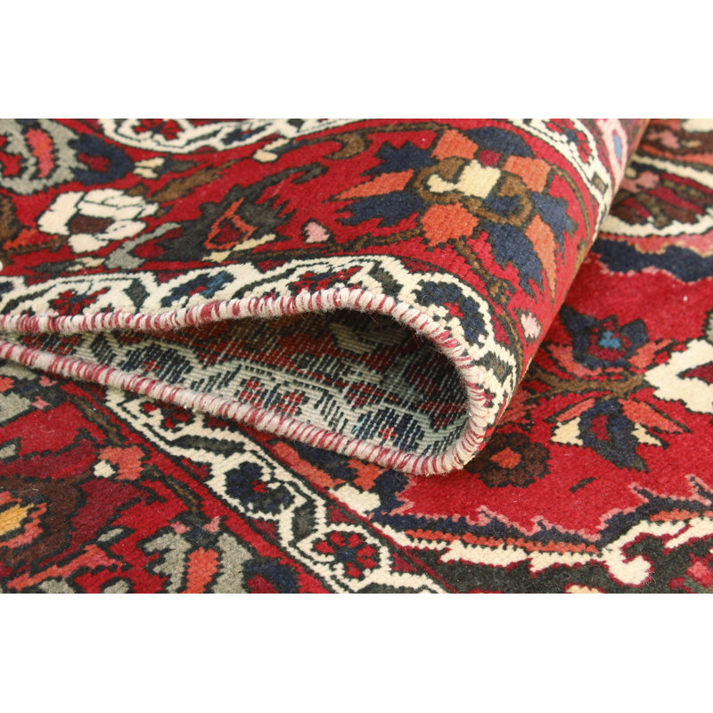 Khrystopher Distressed Saeeda Red Rug