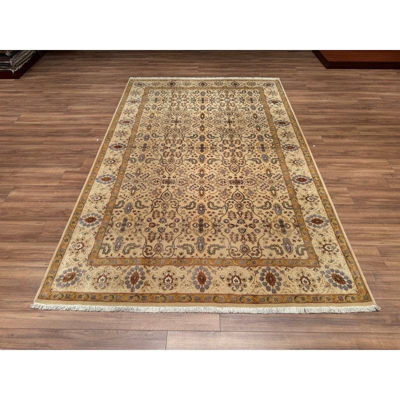 Original Hand Knotted Traditional Pattern Cream Wool Rug