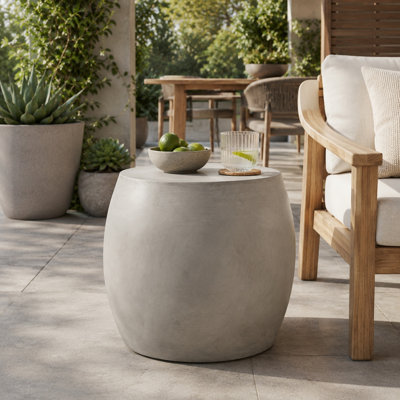 Table d'appoint d'extérieur ovale en béton léger