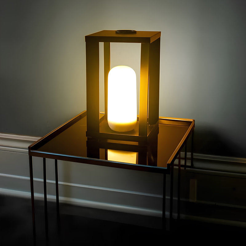 Siroco Portable LED Lantern Lamp with Flame Effect or Static Light, Wireless & Rechargeable Battery