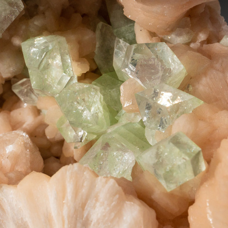 Apophyllite verte avec Stilbite
