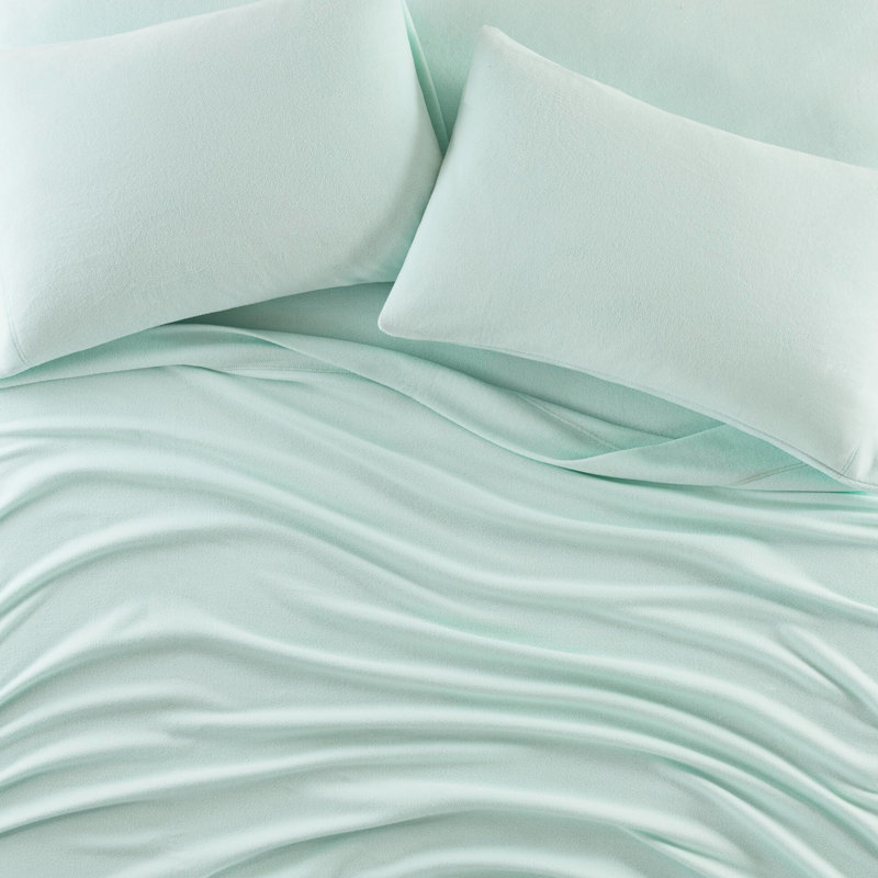 4 Pcs Queen Sheet , , 100% Fleece, Cozy, Soft, - Pilling, Machine Washable, , Flat Sheet, Fitted Pillowcases, 16" Mattresses Soft And Comes With 2 Pillowcases For
