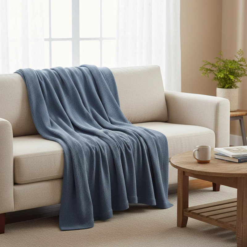 Couverture, 90" L x 66" W, Blue