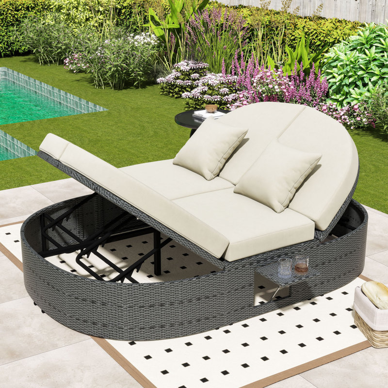 Lit de jour réglable en rotin PE pour l'extérieur avec coussins confortables et plateaux latéraux pratiques, Beige, Gris
