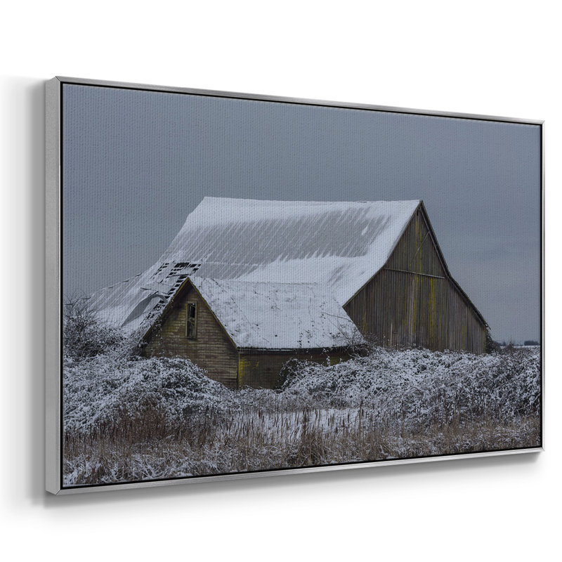 Winter Barn, impression sur toile encadrée, H 27 po x l 41 po x P 2 po, Argent
