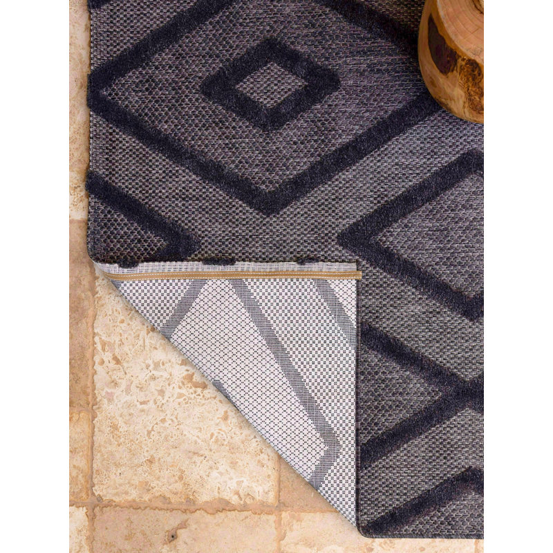 Adalayde Geometric Machine Made Indoor / Outdoor Area Rug, Rectangle 80 x 150cm