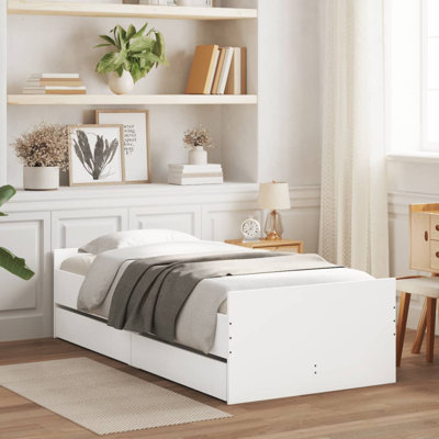 Nyarie Bed